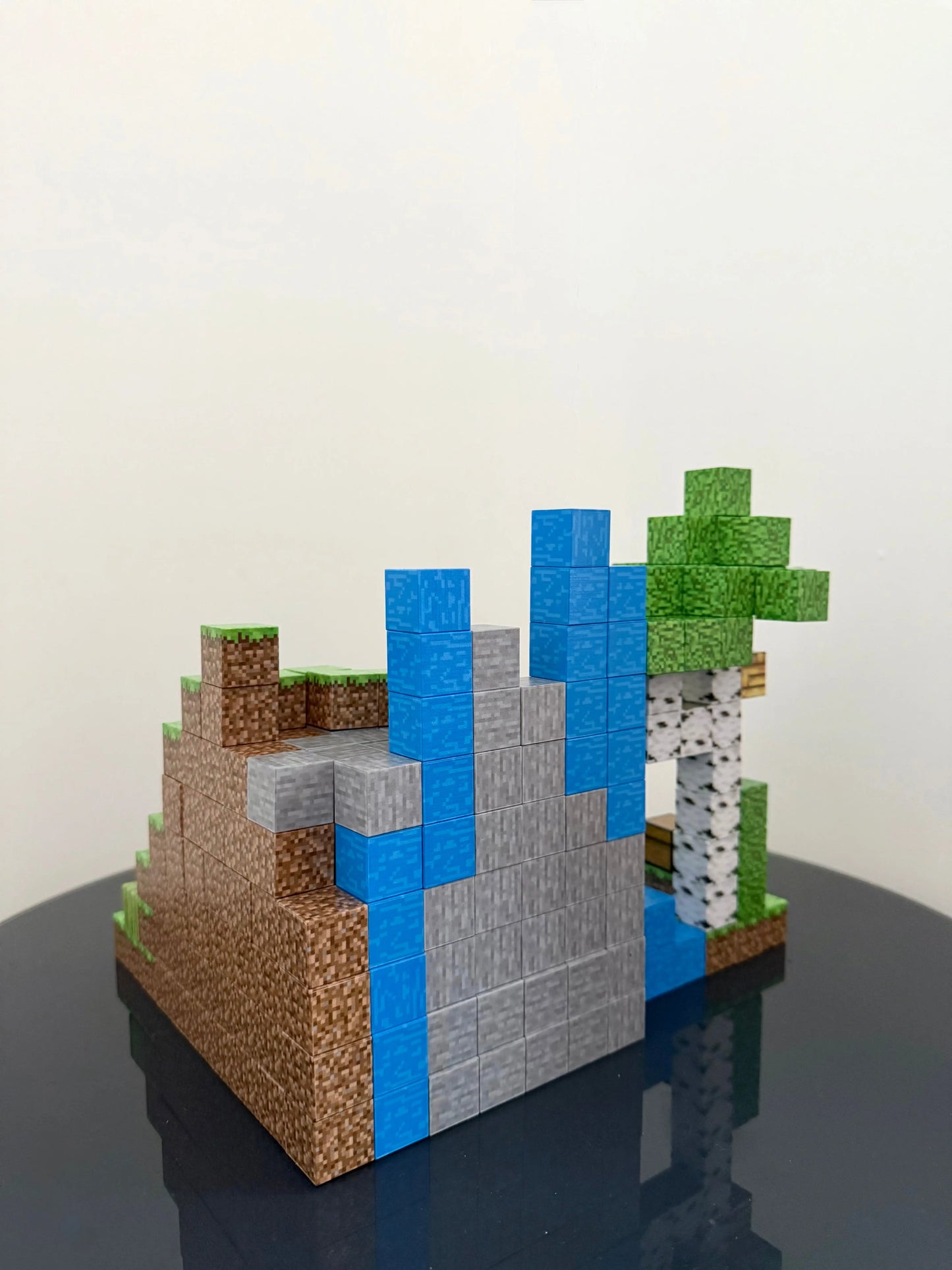 Magnetic blocks recreate Minecraft Jungle Creek Set